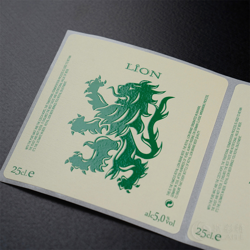 ملصق زجاجة نبيذ منقوش برقائق غير لامعة